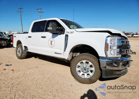 2024 Ford F250 Super Duty z USA, uszkodzony, nr VIN 1FT8W2BT8REE41895
